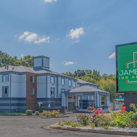 Jamestown Inn & Suites Ривердейл Экстерьер фото